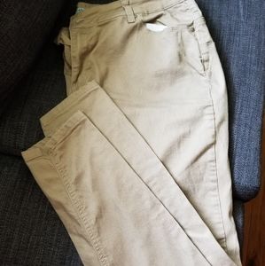 KHAKIS JEANS
